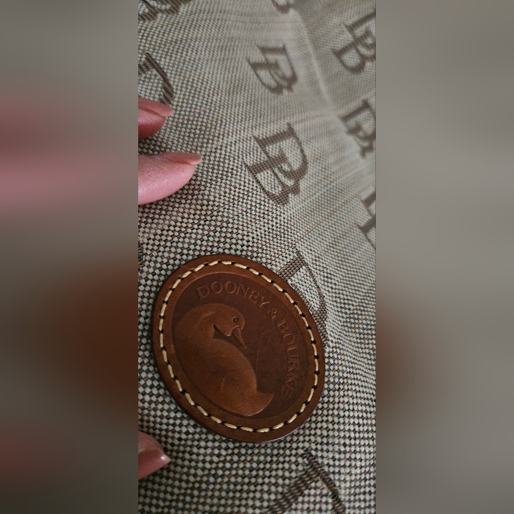 Dooney & Bourke Brown Vintage Tote - Picture 13 of 16